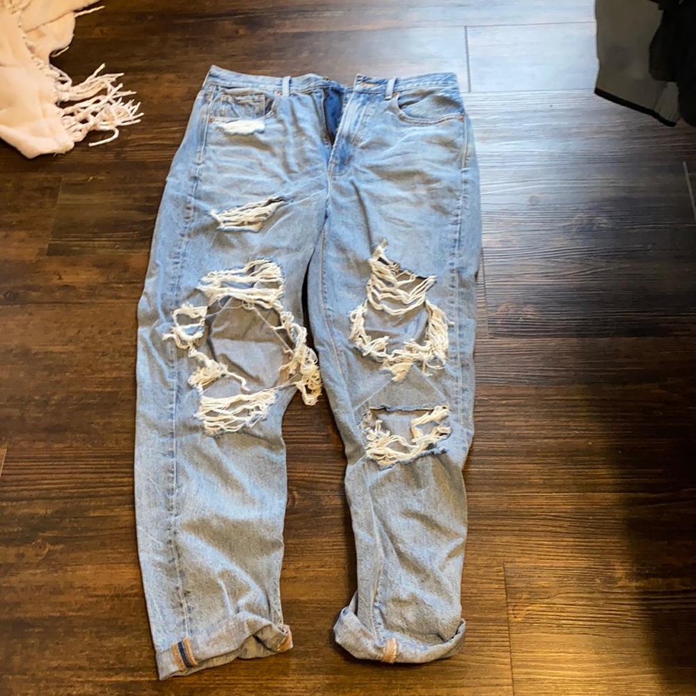 American eagle mom jeans never worn
